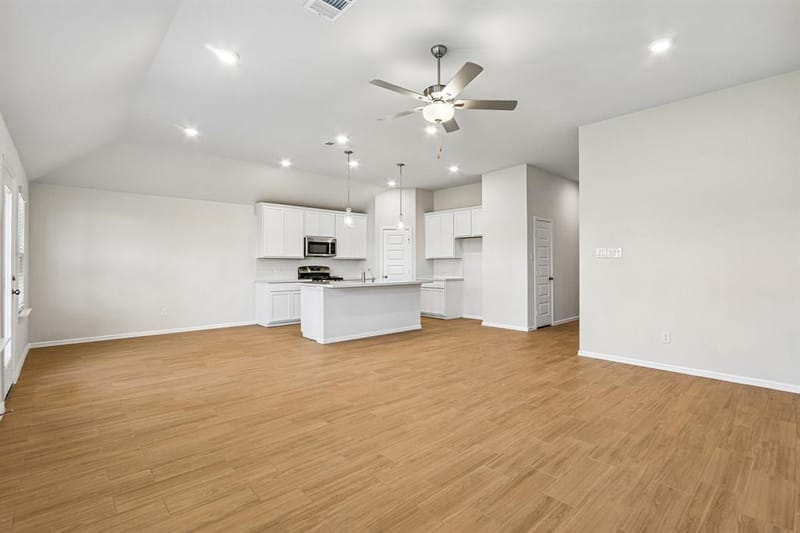 13041 Limestone Street, Providence Village TX 76227 - Photo 7