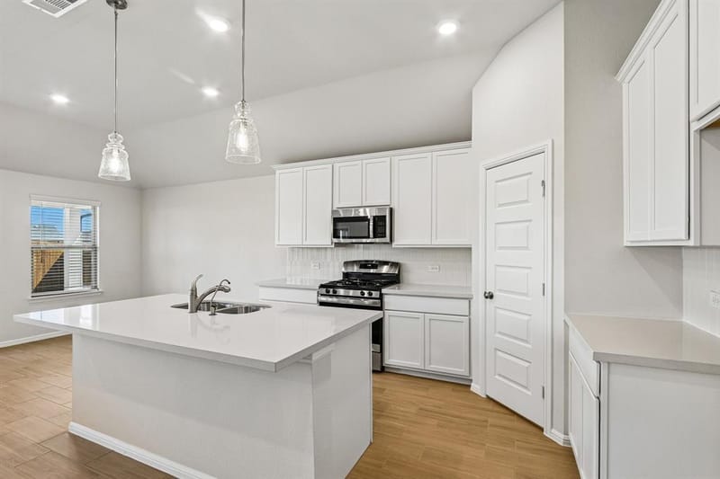 13041 Limestone Street, Providence Village TX 76227 - Photo 3