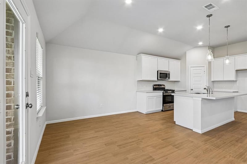 13041 Limestone Street, Providence Village TX 76227 - Photo 9
