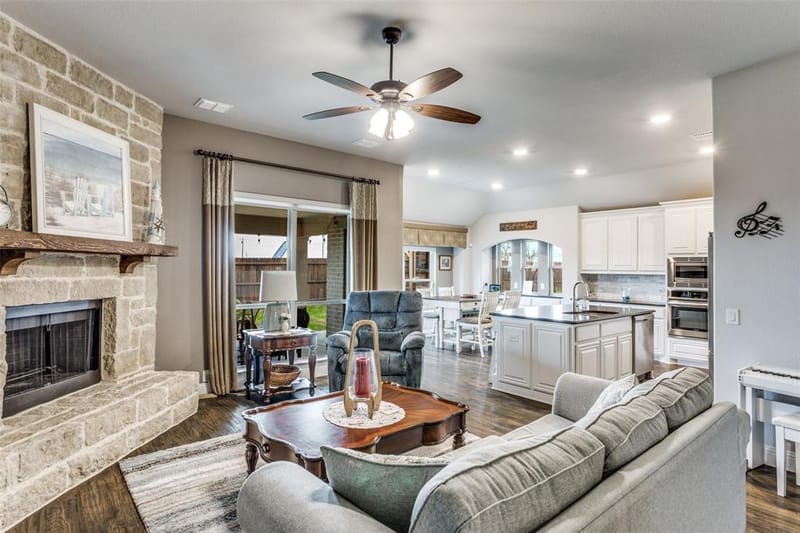 1000 Brenham Drive, Godley TX 76044 - Photo 8