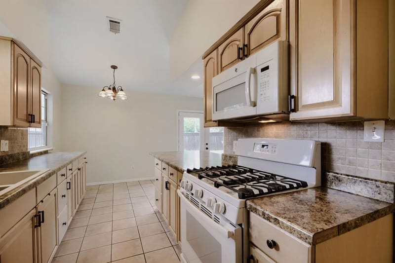 2307 Fyke Road, Carrollton TX 75006 - Photo 11