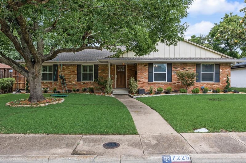 7225 Heathermore Drive, Dallas TX 75248 - Photo 2