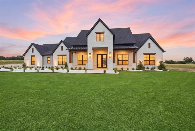 1024 Ranch Vista Road, Granbury TX 76049