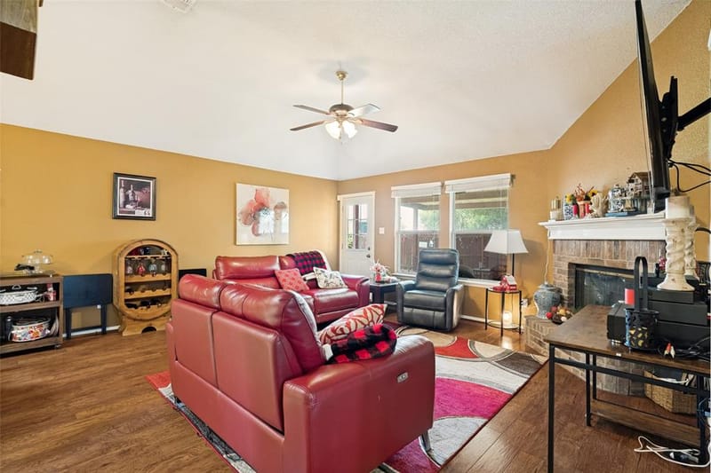 1005 Darren Drive, Burleson TX 76028 - Photo 10