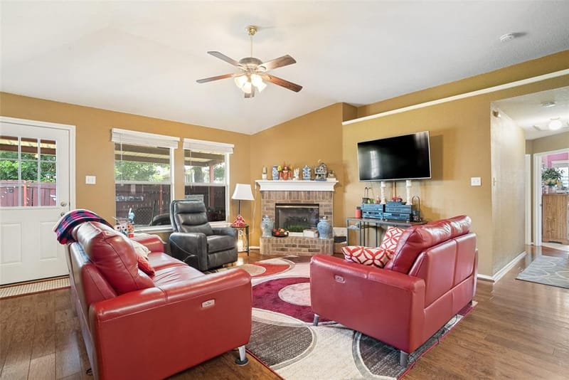 1005 Darren Drive, Burleson TX 76028 - Photo 8