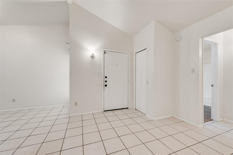 512 Matterhorn Street, Cedar Hill TX 75104 - Photo 2