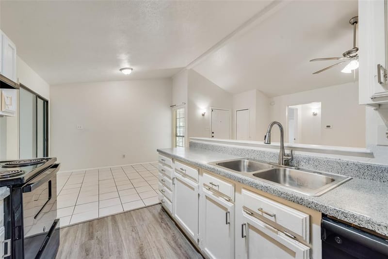 512 Matterhorn Street, Cedar Hill TX 75104 - Photo 8
