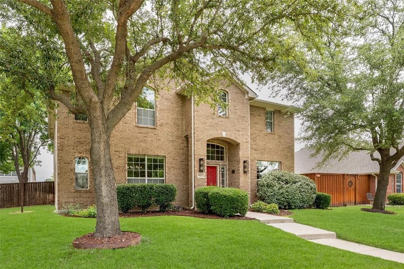 812 Cascades Drive, Allen TX 75002 - Photo 2