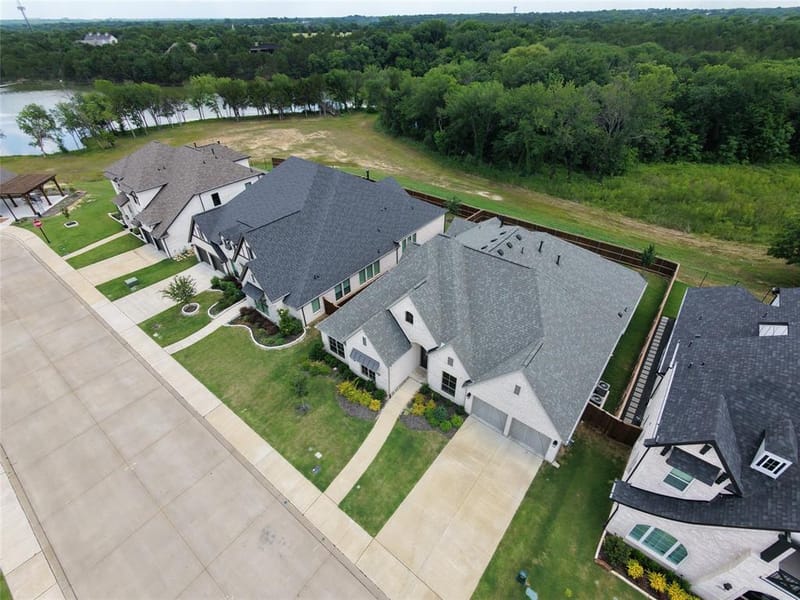 2834 Midlake Drive, Midlothian TX 76065 - Photo 2