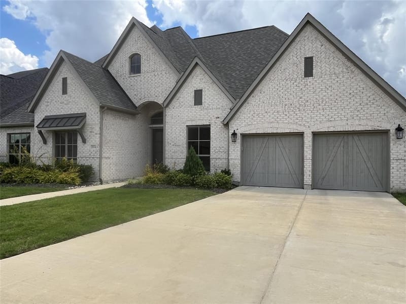 2834 Midlake Drive, Midlothian TX 76065 - Photo 3