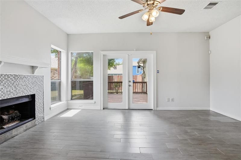 2142 Falcon Ridge Drive, Carrollton TX 75010 - Photo 8