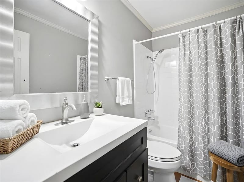 8503 Coppertowne Lane, Dallas TX 75243 - Photo 14