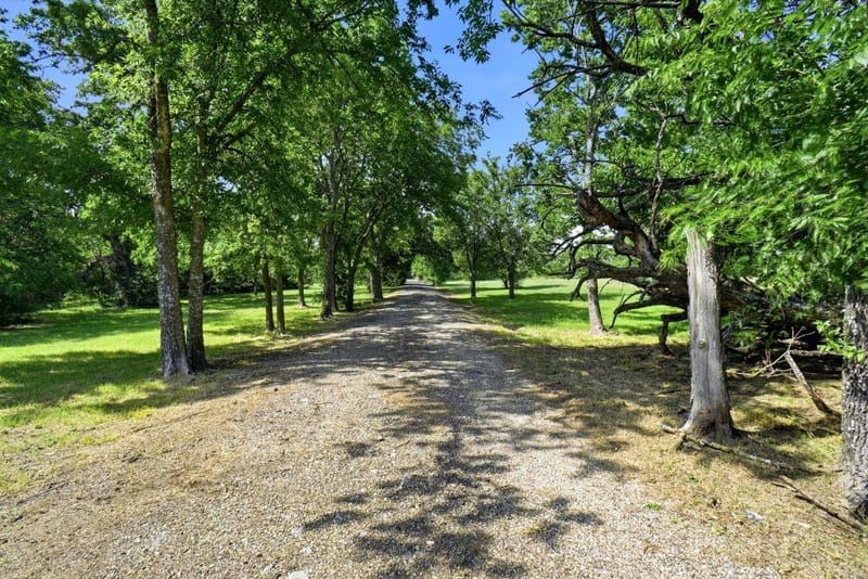 4386 County Road 2200, Greenville TX 75402 - Photo 32