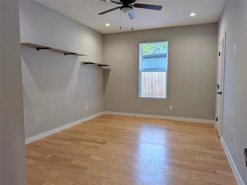 2871 E Overton Road, Dallas TX 75216 - Photo 16