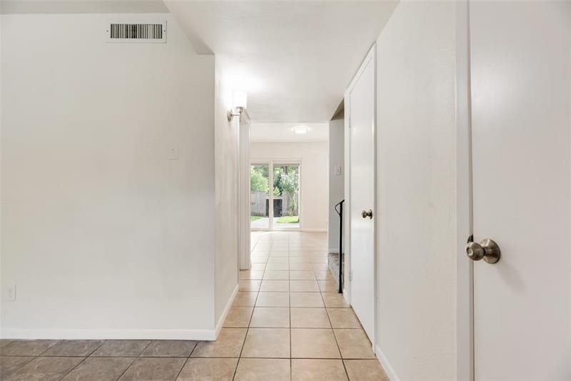 514 Valley Park Drive, Garland TX 75043 - Photo 6