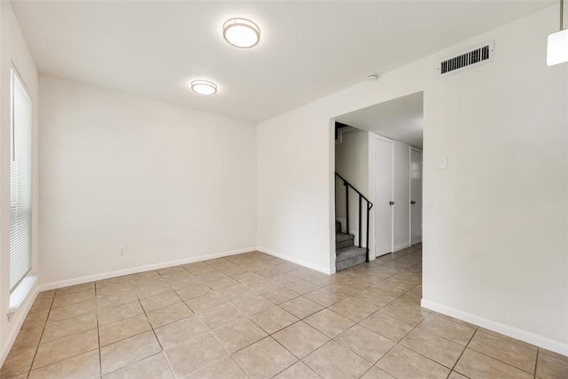 514 Valley Park Drive, Garland TX 75043 - Photo 7