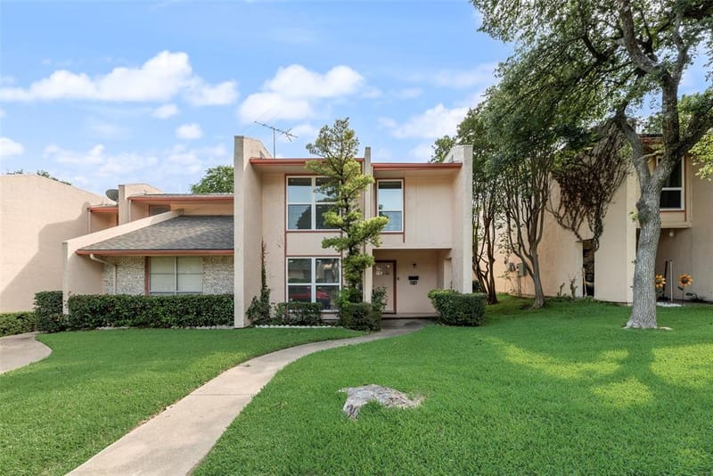 514 Valley Park Drive, Garland TX 75043 - Photo 3