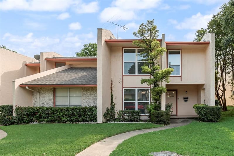 514 Valley Park Drive, Garland TX 75043 - Photo 4