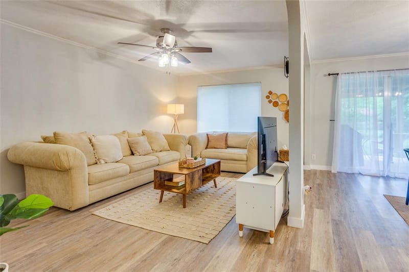 2012 Bradford Drive, Arlington TX 76010 - Photo 3