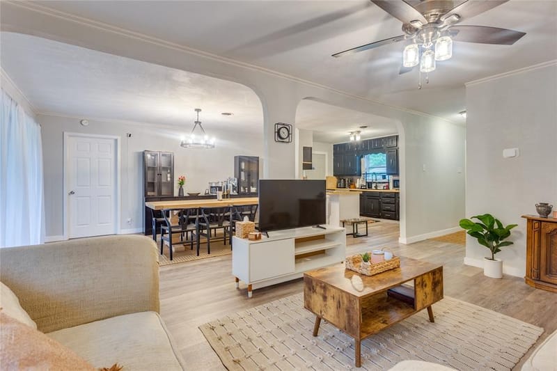2012 Bradford Drive, Arlington TX 76010 - Photo 4