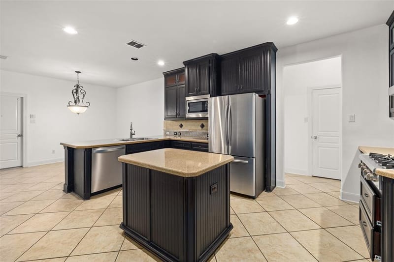 14518 Alstone Drive, Frisco TX 75035 - Photo 9