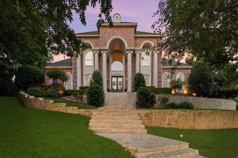 2325 Panorama Court, Arlington TX 76016 - Photo 3