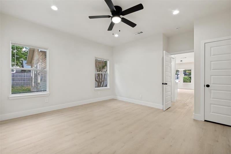 2834 Tanner Street, Dallas TX 75215 - Photo 13