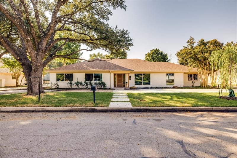7017 Serrano Drive, Fort Worth TX 76126