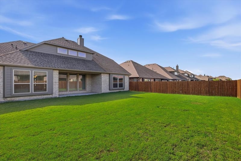 208 Lakewood Lane, Ponder TX 76259 - Photo 36