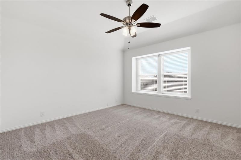 208 Lakewood Lane, Ponder TX 76259 - Photo 32