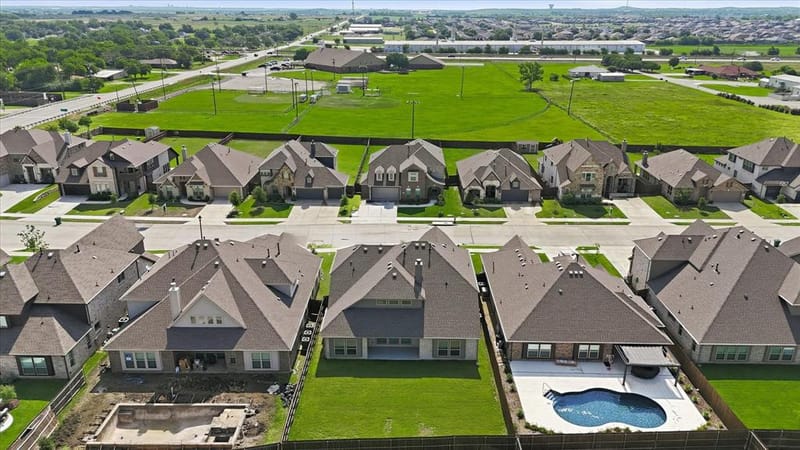 208 Lakewood Lane, Ponder TX 76259 - Photo 40