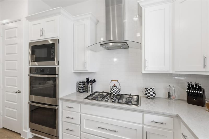 8116 Radnor Road, Dallas TX 75231 - Photo 10