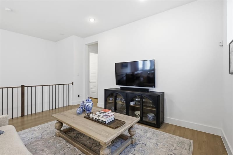 8116 Radnor Road, Dallas TX 75231 - Photo 18