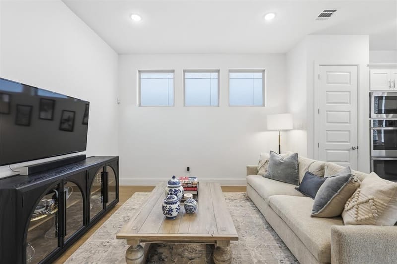 8116 Radnor Road, Dallas TX 75231 - Photo 19