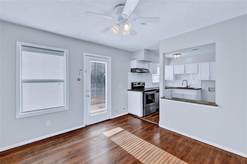 4208 Huckleberry Circle, Dallas TX 75216 - Photo 7