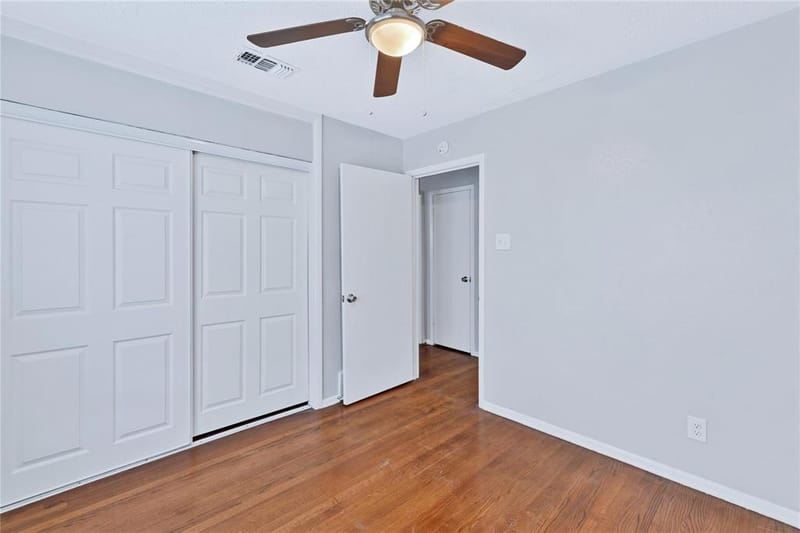 4208 Huckleberry Circle, Dallas TX 75216 - Photo 11