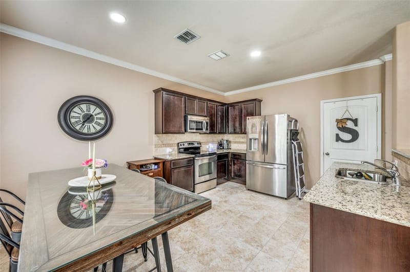 8924 Holliday Lane, Aubrey TX 76227 - Photo 6