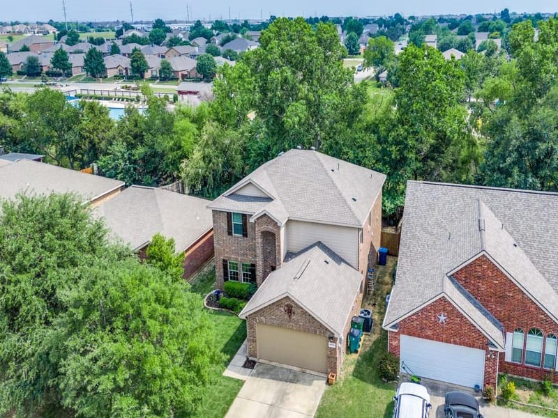 8924 Holliday Lane, Aubrey TX 76227 - Photo 18