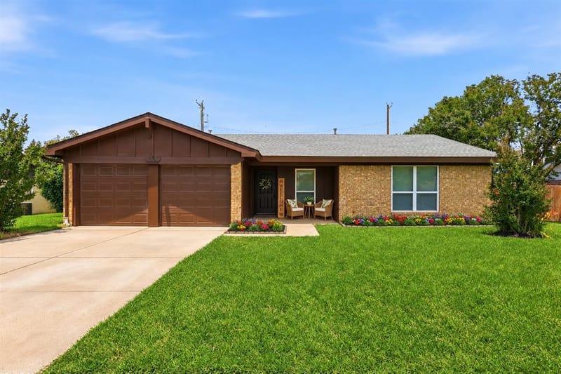 1909 Schumac Lane, Bedford TX 76022 - Photo 2