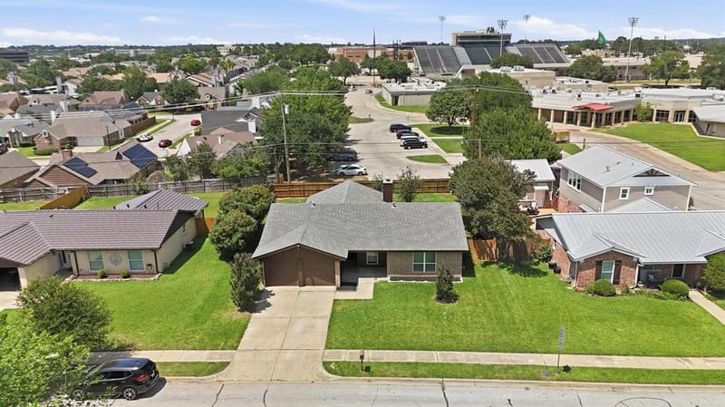 1909 Schumac Lane, Bedford TX 76022 - Photo 25