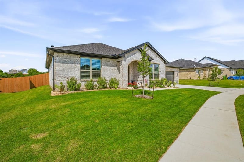 127 Mesa Drive, Glen Rose TX 76043 - Photo 4