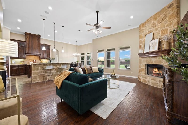 8230 Glenwick Drive, Waxahachie TX 75167 - Photo 2