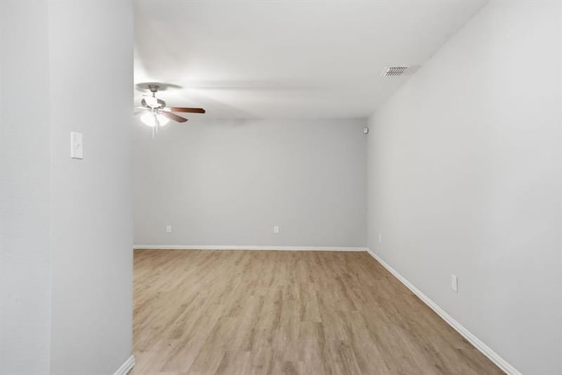 238 Creek Cove Drive, Dallas TX 75217 - Photo 17