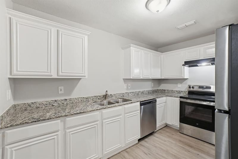 238 Creek Cove Drive, Dallas TX 75217 - Photo 14