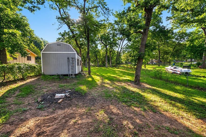 1001 Leaning Oak Drive, Tool TX 75143 - Photo 15