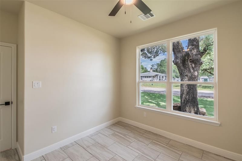 2719 Sycamore Court, Granbury TX 76048 - Photo 18