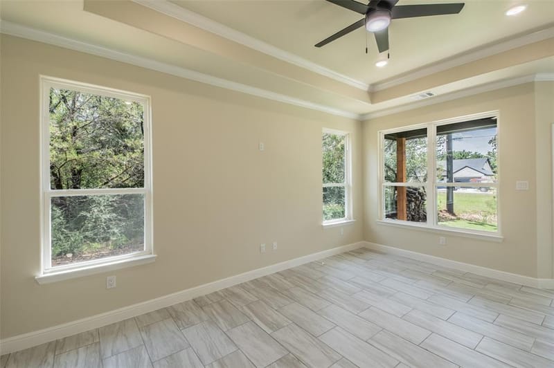 2719 Sycamore Court, Granbury TX 76048 - Photo 4