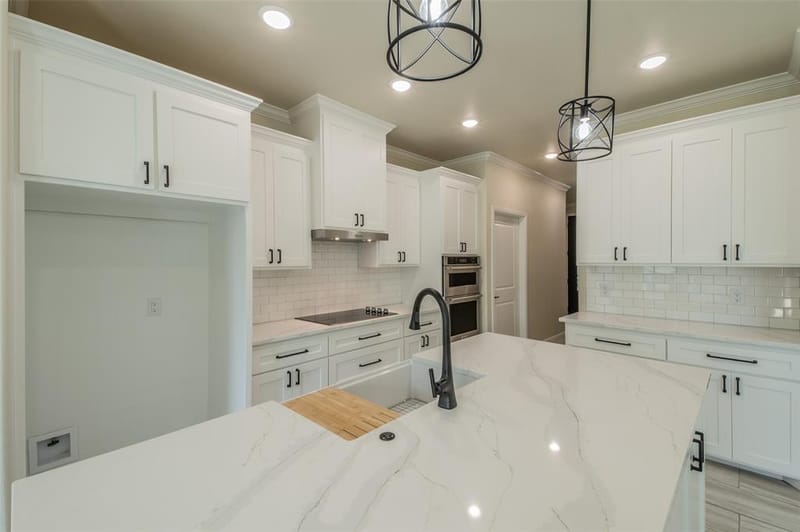 2719 Sycamore Court, Granbury TX 76048 - Photo 8