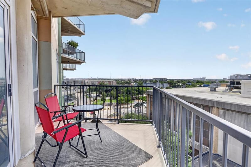 1001 Belleview Street # 703, Dallas TX 75215 - Photo 26