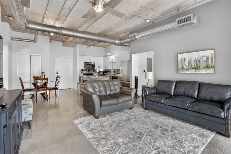 1001 Belleview Street # 703, Dallas TX 75215 - Photo 18